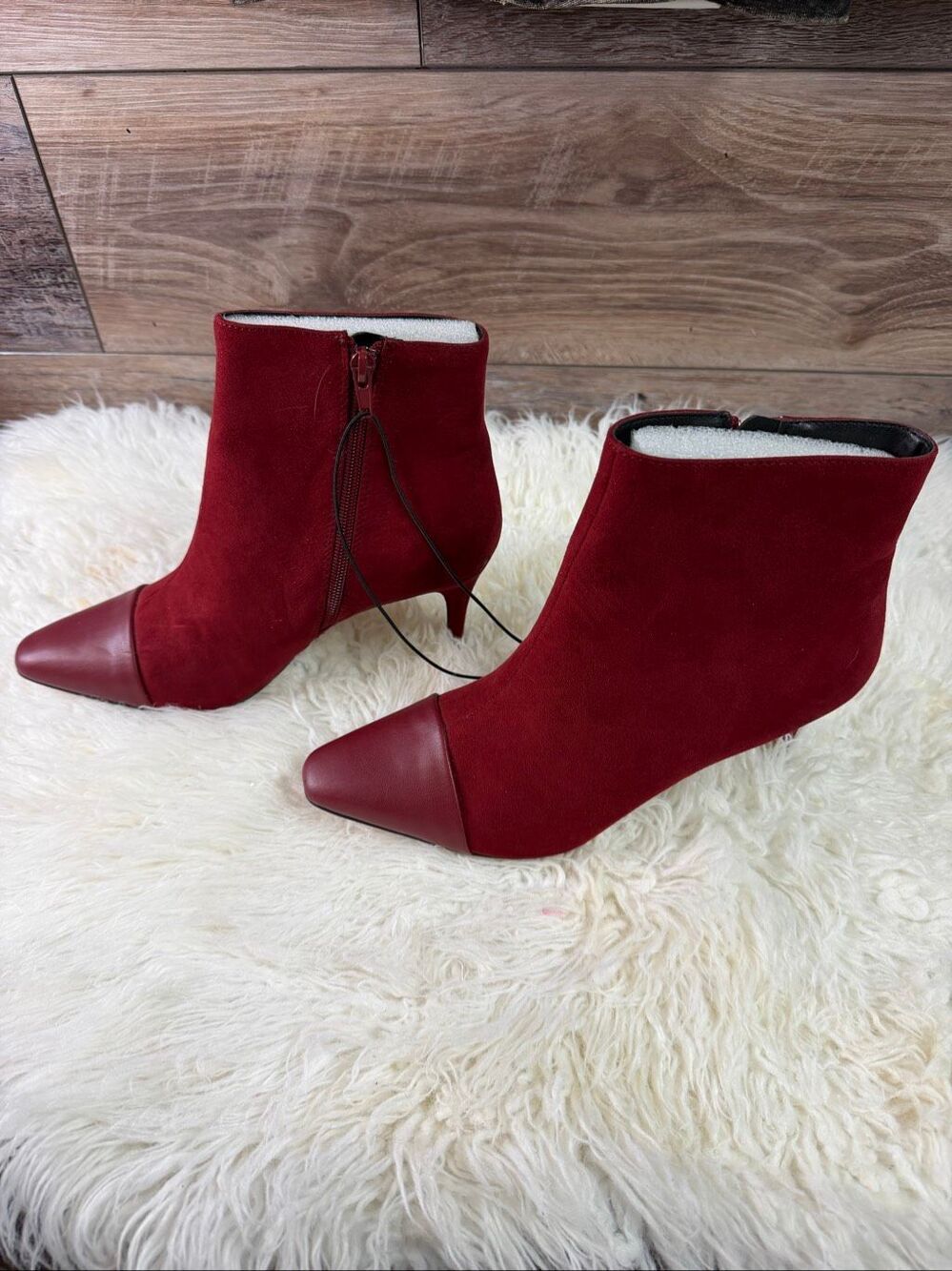 Express Women’s 7.5 Burgundy Suede Ankle Boots Pointed Toe Kitten Heel Y2K - Picture 2 of 9